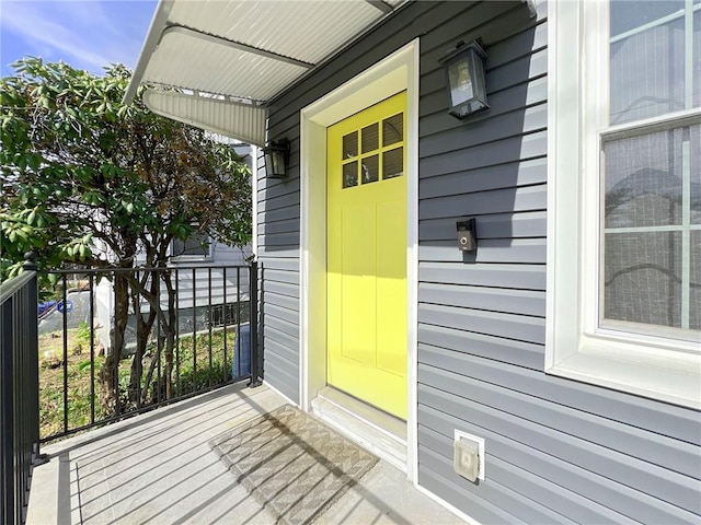 333 Lafayette Ave, Staten Island, NY 10301 - view of property entrance