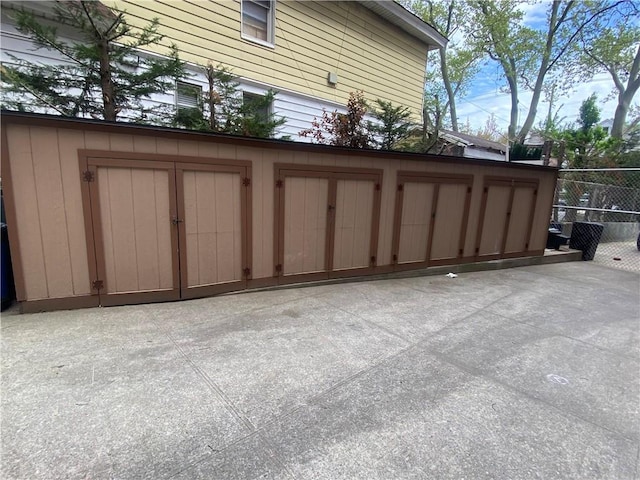 735 Avenue W Unit 1M, Brooklyn, NY 11223 - garage featuring fence