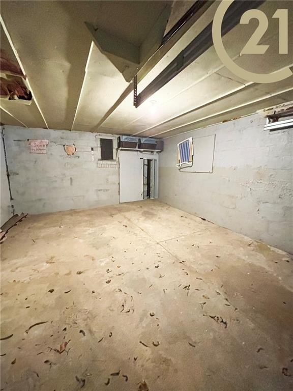 1817 E 15th St, Brooklyn, NY 11229 - view of below grade area