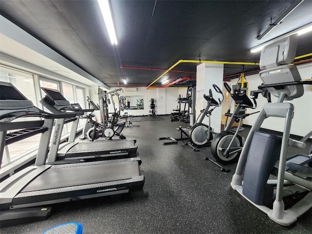 110 Neptune Ave Unit 3H, Brooklyn, NY 11235 - view of gym