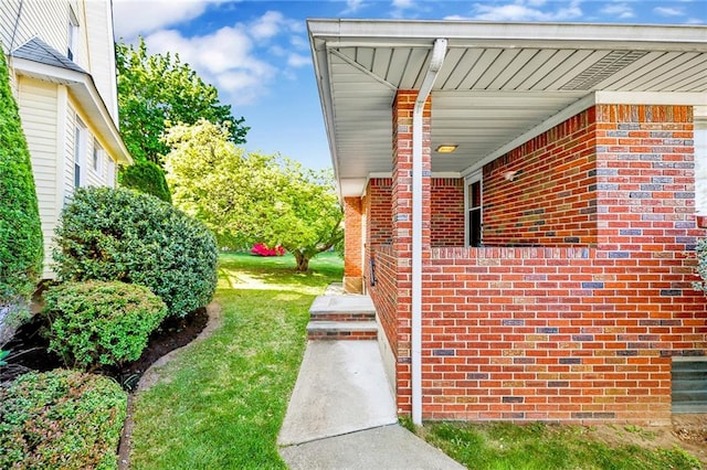 328 Stanley Ave, Staten Island, NY 10301 - view of grassy yard