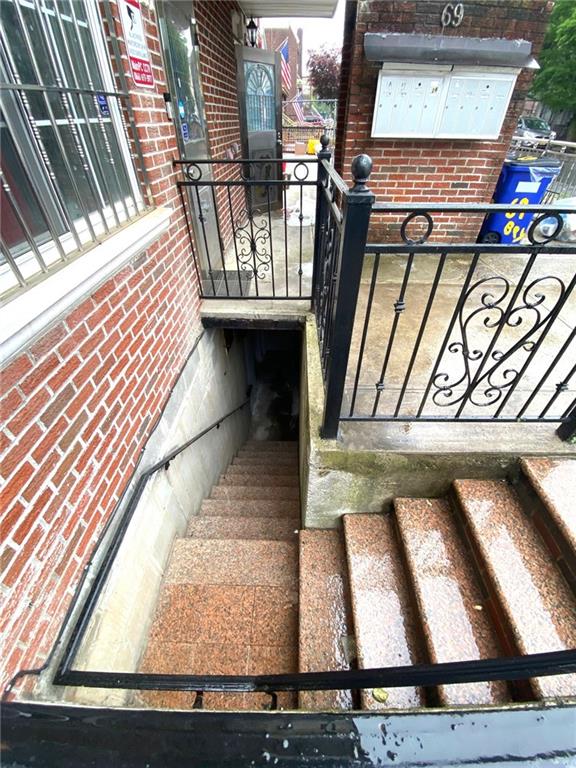 69 Bay 20th St Unit 3A, Brooklyn, NY 11214 - view of stairs
