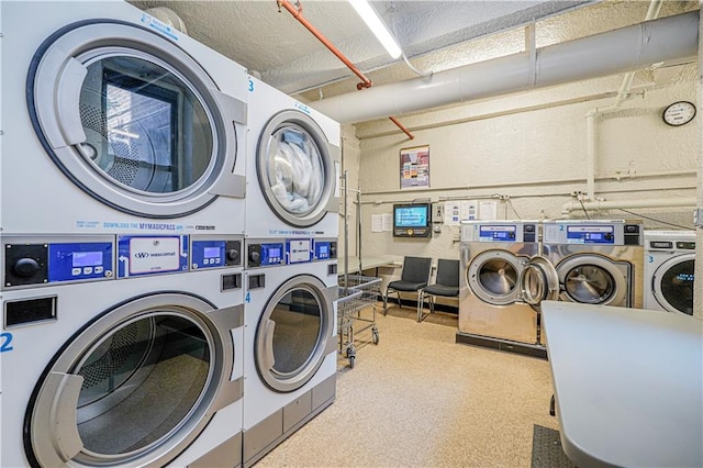 3101 Ocean Pkwy Unit 3H, Brooklyn, NY 11235 - community laundry room with stacked washer / drying machine and washer and clothes dryer