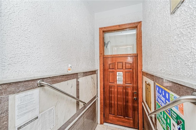1519 71st St, Brooklyn, NY 11228 - doorway to property with stucco siding