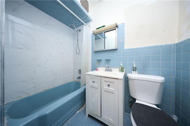 1214 74th St, Brooklyn, NY 11228 - full bath with vanity, shower / tub combo with curtain, toilet, and tile walls