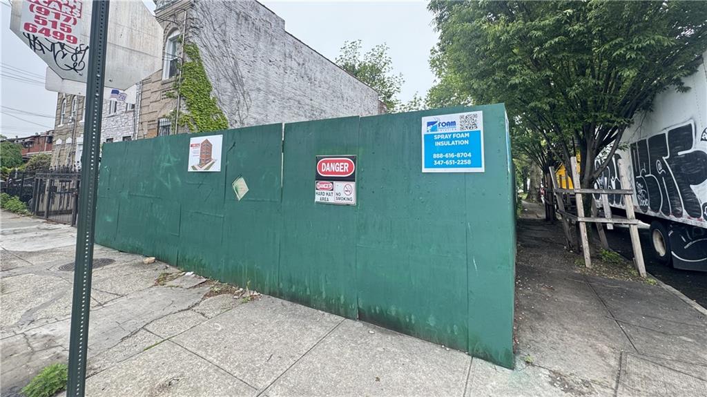 540 Schenck Ave, Brooklyn, NY 11207