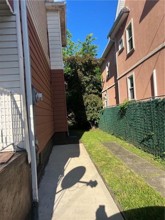 2233 E 16th St, Brooklyn, NY 11229 - view of yard