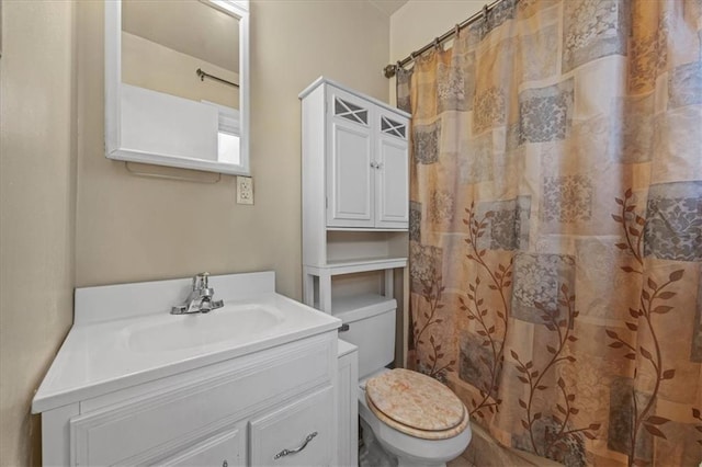 628 Thomas S Boyland St, Brooklyn, NY 11212 - full bath featuring toilet, vanity, and a shower with curtain
