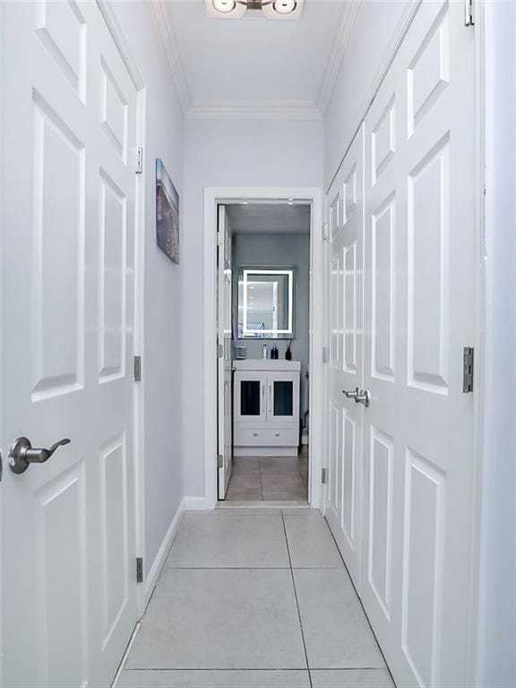 139 Tennyson Dr, Staten Island, NY 10308 - hall featuring crown molding, light tile patterned floors, and baseboards