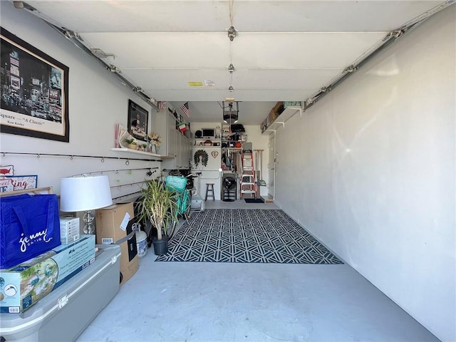 139 Tennyson Dr, Staten Island, NY 10308 - view of garage