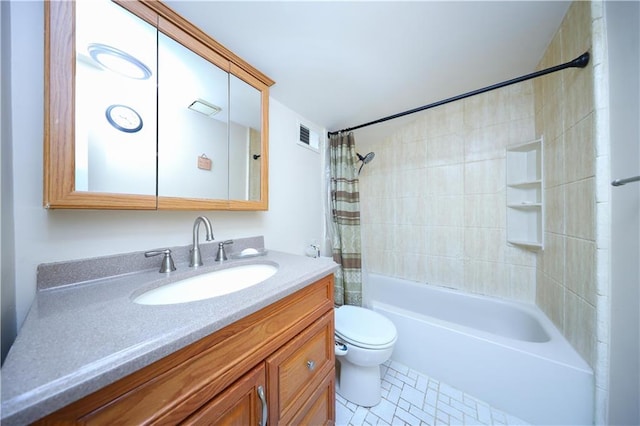 177 Russek Dr Unit 1, Staten Island, NY 10312 - full bathroom featuring toilet, vanity, and shower / bathtub combination with curtain