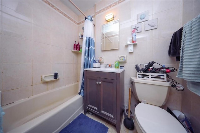 1711 Bay Ridge Parkway, Brooklyn, NY 11204 - bathroom with shower / tub combo with curtain, vanity, and toilet