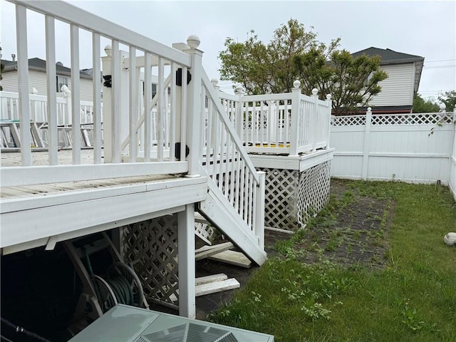 7 Georgetown Ln, Brooklyn, NY 11234 - deck with stairway