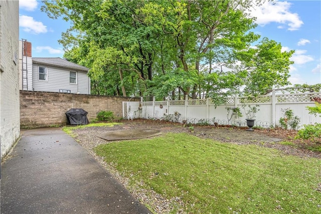 680 81st St Unit 1B, Brooklyn, NY 11228 - view of yard featuring a patio area
