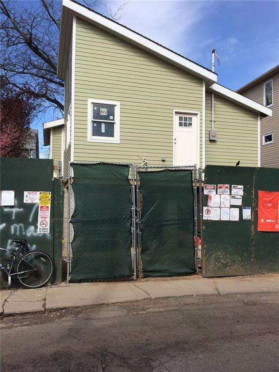 47 Center Pl, Staten Island, NY 10306 - view of front facade
