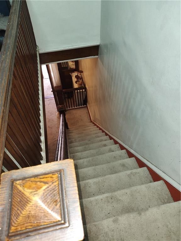 324 E 26th St, Brooklyn, NY 11226 - view of staircase