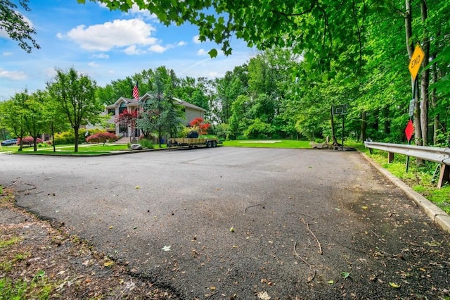 476 Hargold Ave, Staten Island, NY 10309 - view of asphalt road
