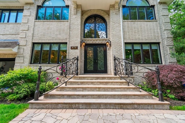476 Hargold Ave, Staten Island, NY 10309 - doorway to property with brick siding