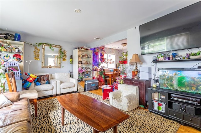 27 Bascom Pl, Staten Island, NY 10314 - living room featuring wood finished floors