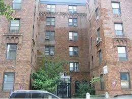 601 Brightwater Ct Unit 3I, Brooklyn, NY 11235 - view of apartment building / complex