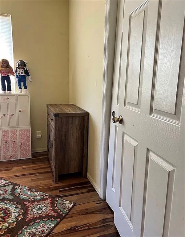 2054 Richomond Ave, New Springville, NY 10314 - detailed view of wood finished floors and baseboards