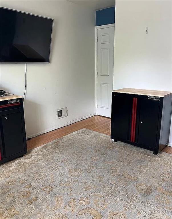 2054 Richomond Ave, New Springville, NY 10314 - unfurnished living room featuring light wood-style floors
