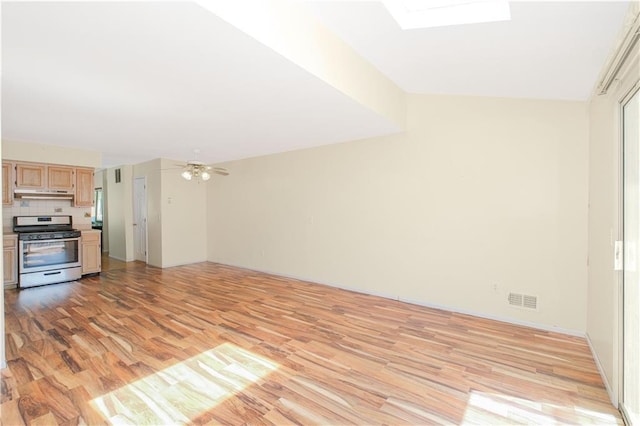 88 Jumel St, Staten Island, NY 10308 - unfurnished living room with light wood finished floors and a ceiling fan