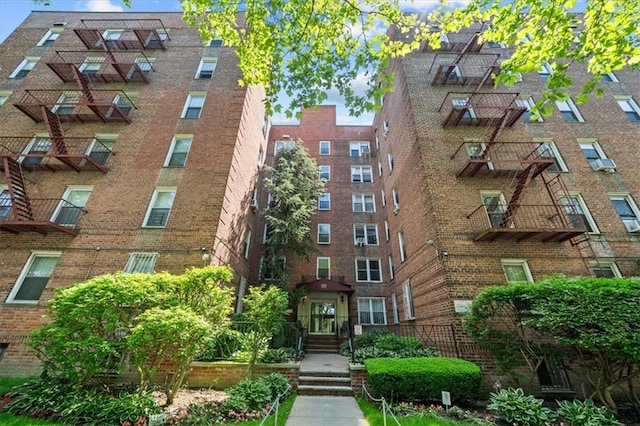 221 Mcdonald Ave Unit 6R, Brooklyn, NY 11218 - view of apartment building / complex