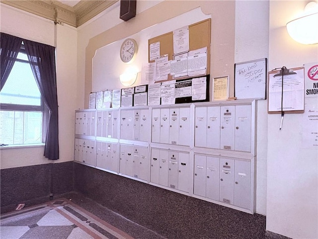 219 78th St Unit 2D, Brooklyn, NY 11209 - surrounding community featuring mail area