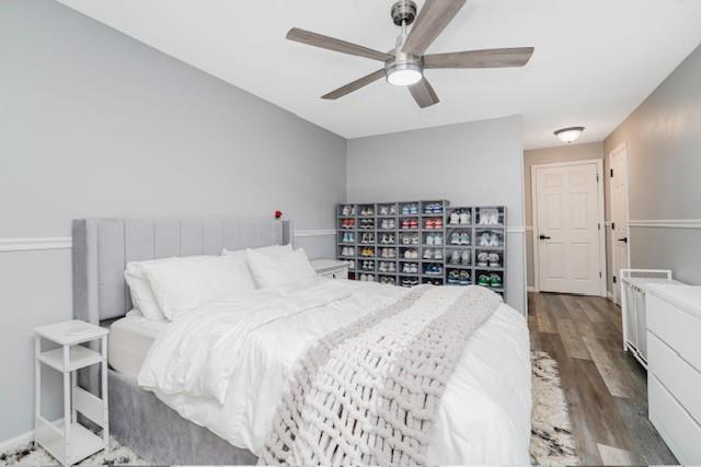 400 Maryland Ave Unit 2D, Staten Island, NY 10305 - bedroom with wood finished floors and ceiling fan