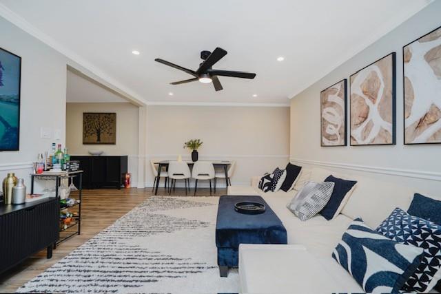 400 Maryland Ave Unit 2D, Staten Island, NY 10305 - living area featuring ceiling fan, wood finished floors, recessed lighting, and crown molding