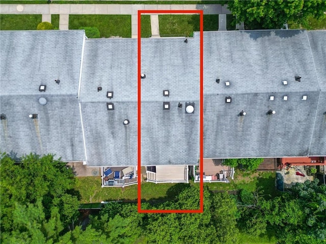 542 Golfview Ct Unit 1, Staten Island, NY 10314 - aerial view of property and surrounding area featuring property parcel outlined
