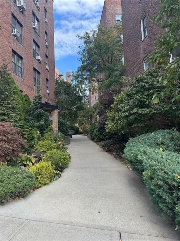 7261 Shore Rd Unit 4M, Brooklyn, NY 11209 - view of property's community