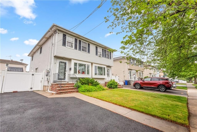 41 Bent St, Staten Island, NY 10312 - view of front of property featuring a gate