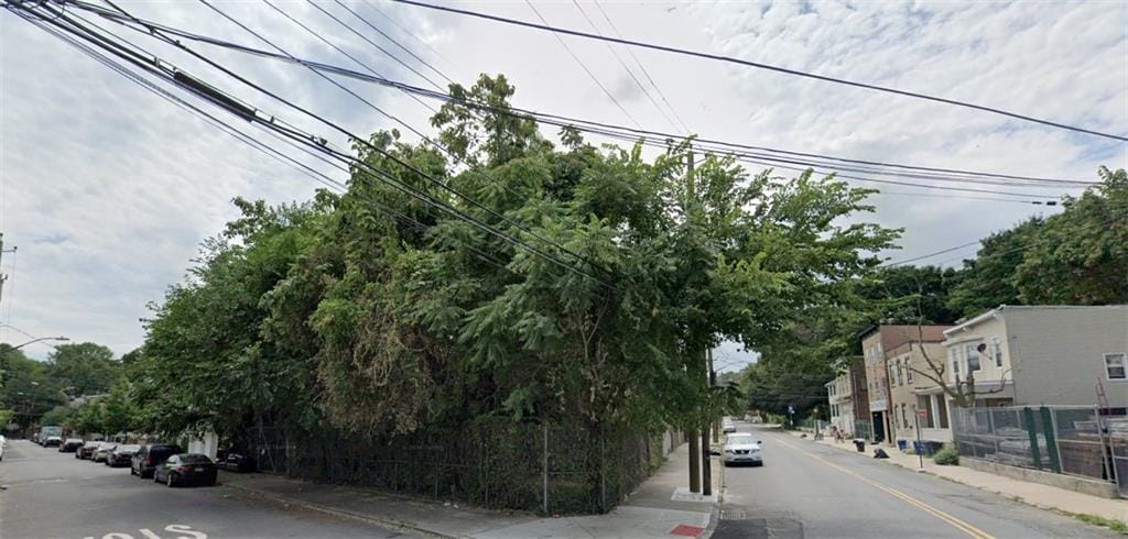 38 Brighton Ave, Staten Island, NY 10301