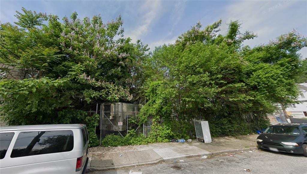 38 Brighton Ave, Staten Island, NY 10301
