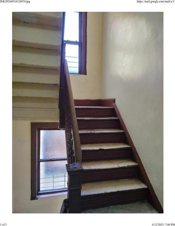 2107 Beverly Rd, Brooklyn, NY 11226 - view of stairs