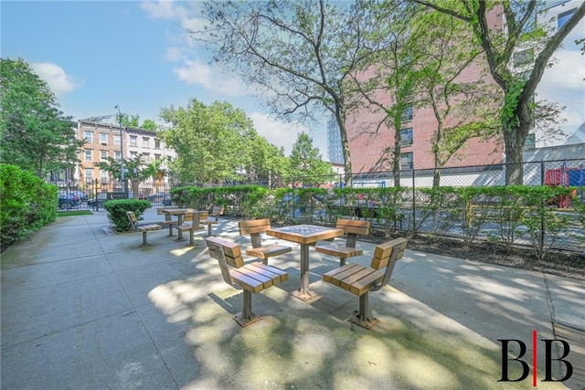 185 Hall St Unit 614, Brooklyn, NY 11205 - view of home's community
