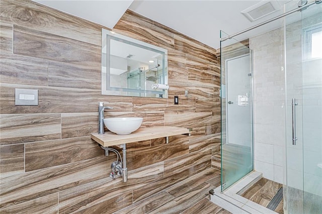 161 Ravenhurst Ave, Staten Island, NY 10310 - bathroom featuring a stall shower