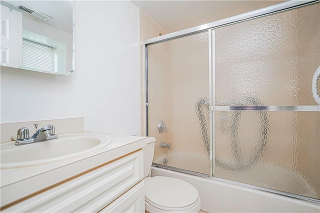134 S Ave, Staten Island, NY 10303 - full bathroom featuring vanity and enclosed tub / shower combo