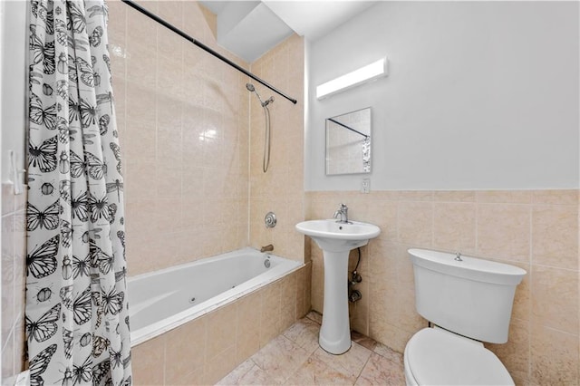 1240 Bedford Ave Unit 1H, Brooklyn, NY 11216 - full bath featuring tiled shower / bath combo and tile walls