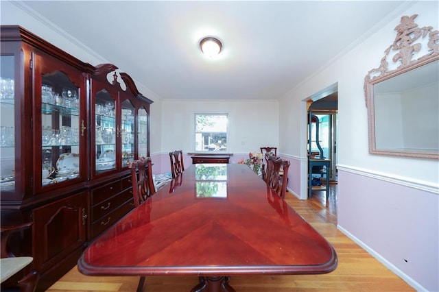 15 Allison Pl, Staten Island, NY 10306 - dining space featuring light wood-style flooring and ornamental molding