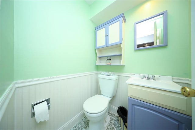 15 Allison Pl, Staten Island, NY 10306 - half bathroom with wainscoting and vanity