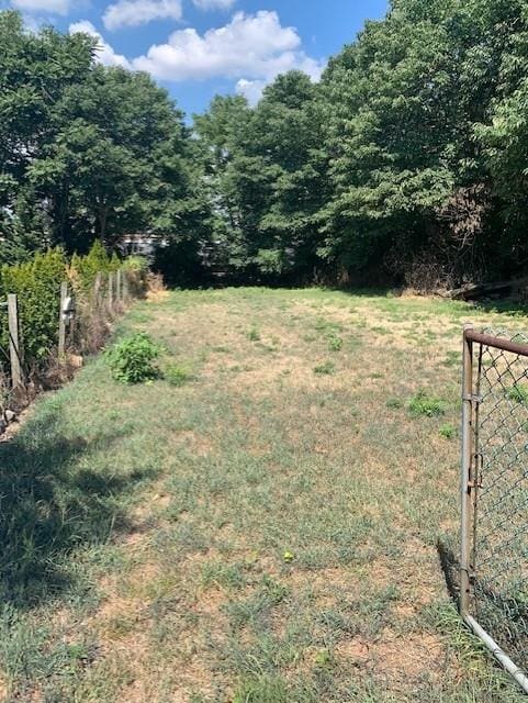 5463 Arthur Kill Rd, Staten Island, NY 10307 - view of yard