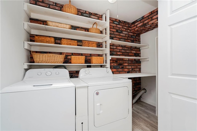211 Dover Grn, Staten Island, NY 10312 - washroom featuring washer and dryer and light wood-type flooring