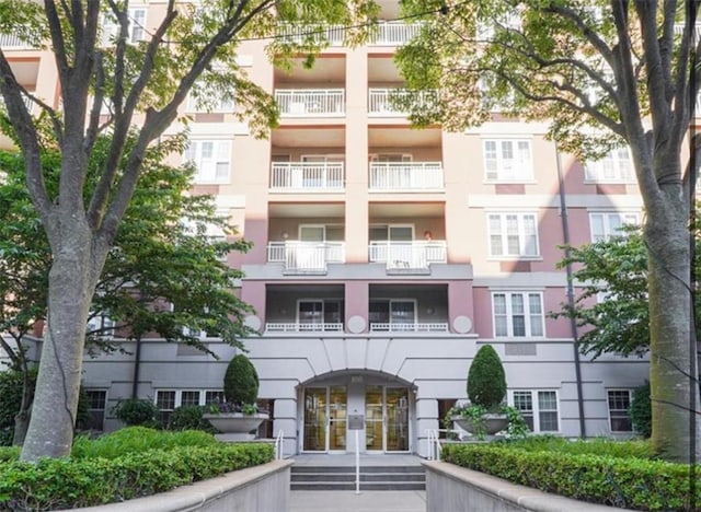 100 Oceana Dr W Unit 4J, Brooklyn, NY 11235 - view of building exterior