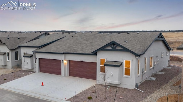 view of front facade featuring a garage