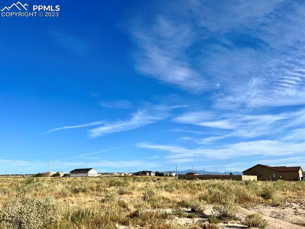 1439 N Moonbeam Dr, Pueblo West, CO 81007