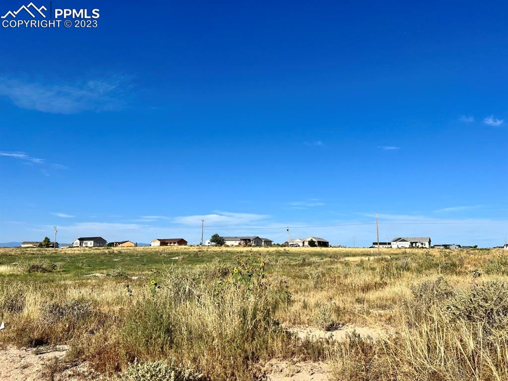 1439 N Moonbeam Dr, Pueblo West, CO 81007