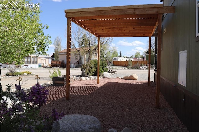 view of yard with a pergola